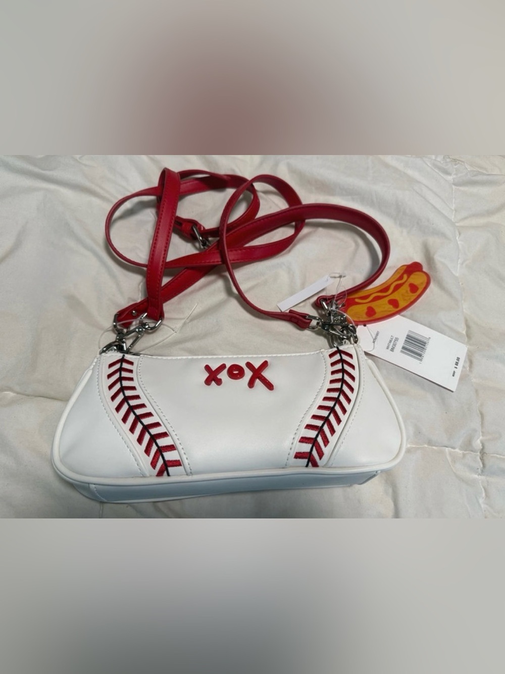 BETSEY JOHNSON Baseball Hot Dog Americana Baguette Bag Purse & Charm NEW NWT - Picture 4 of 6